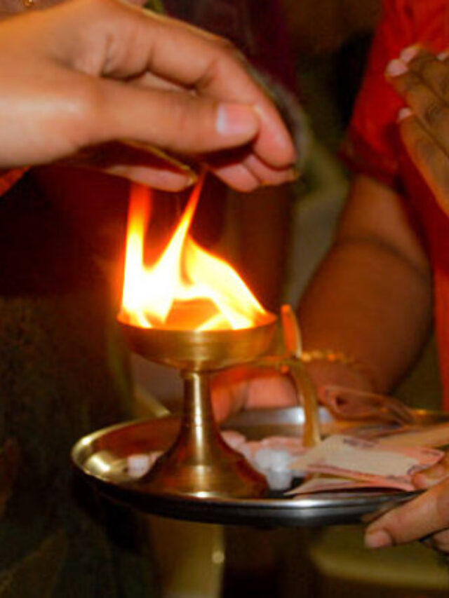 दिवाली पर ये उपाय करने से , आपके घर कभी नहीं होगी धन की कमी