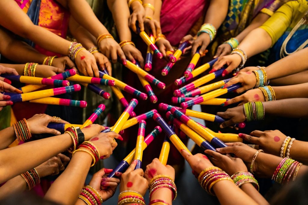 Garba And Dandiya Dance In Navratri from Gujarat ( google)  